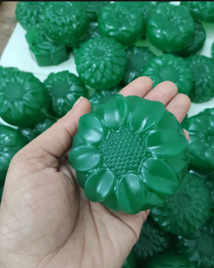 Moringa Soap Bar – Herbal Nourishing Bathing Bar for Clean, Fresh & Healthy-Looking Skin